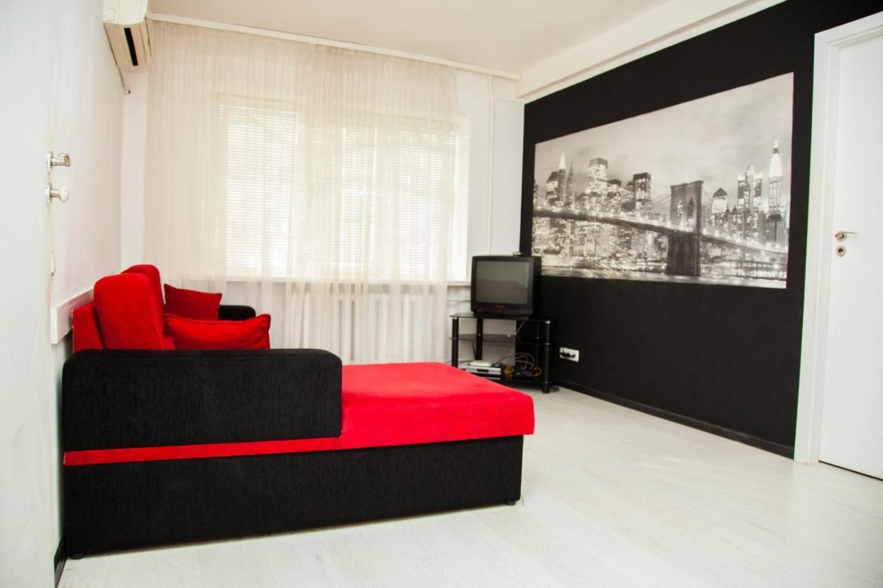 2Rooms Semi-Luxury Apartment On Pochtovaya 167-A Street Zaporizhia Esterno foto